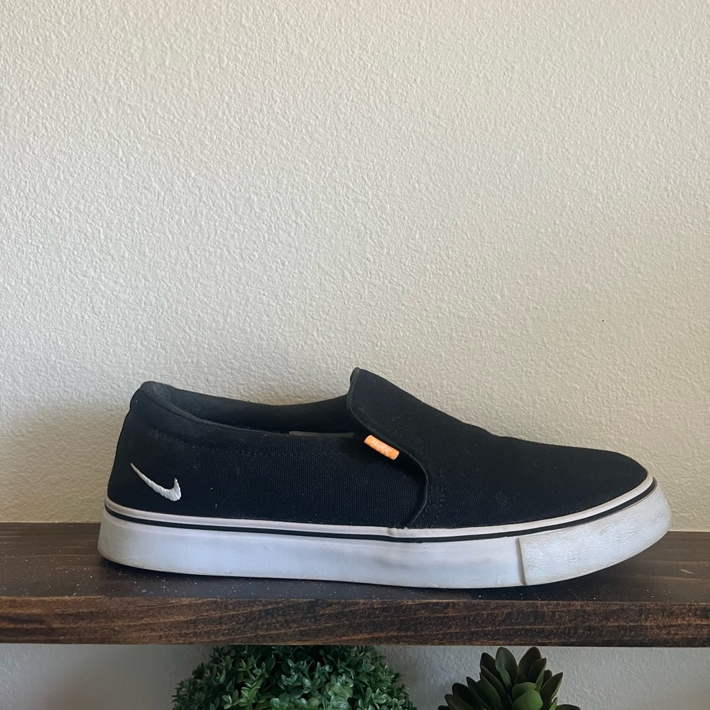 Nike womens shoes